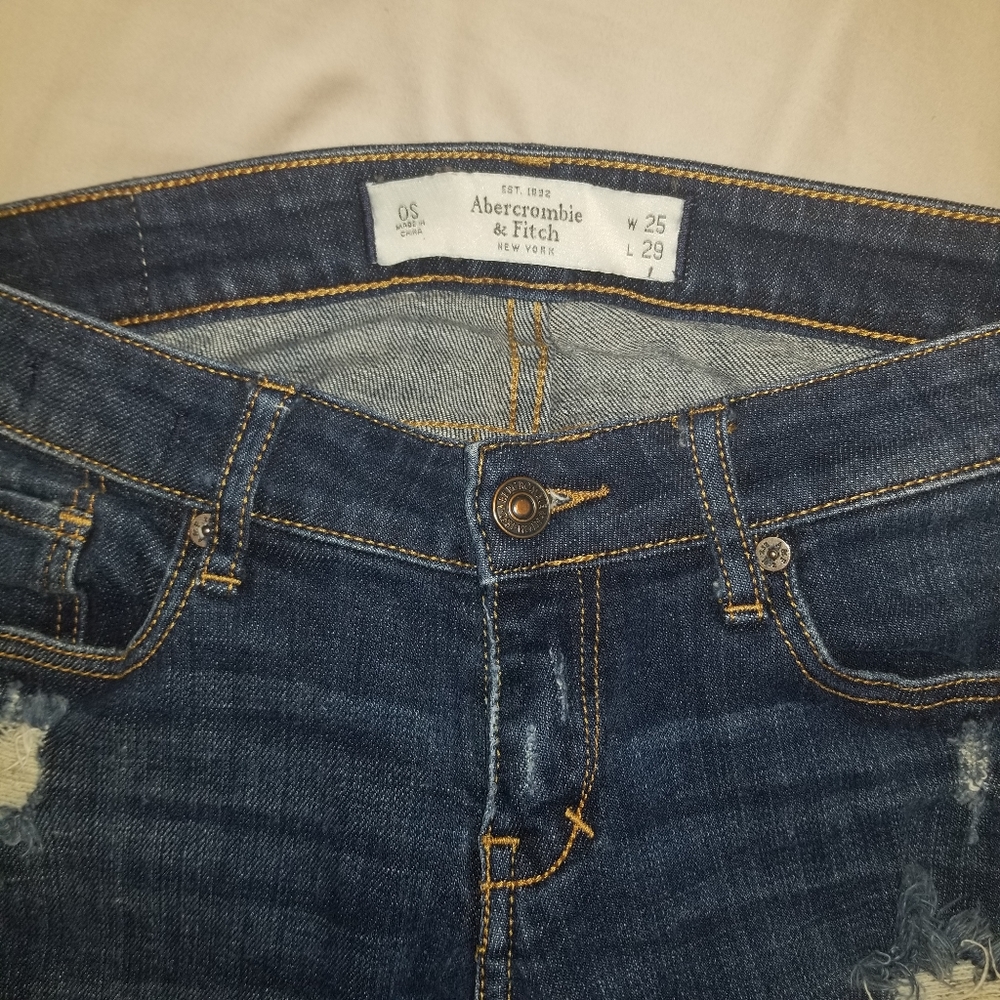 A&E Low Rise Cropped Denim Jeans - Picture 3 of 5